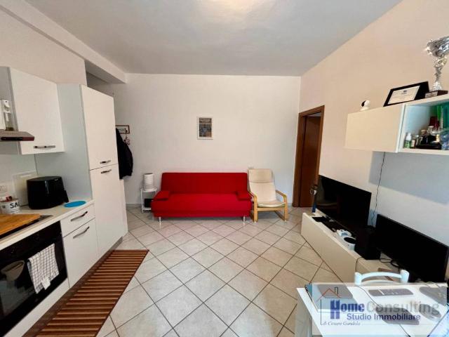 Appartamento in affitto a Caserme, Como