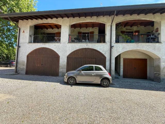 Appartamento in affitto a Lazzago, Como