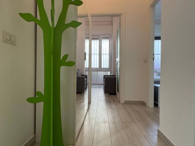 Appartamento in affitto a Lungolago, Como