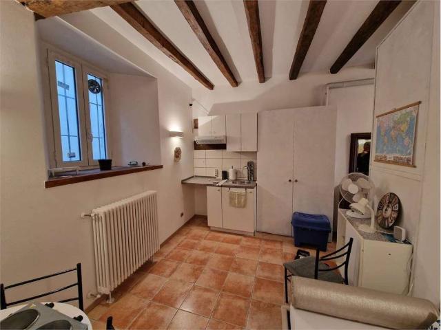 Appartamento in affitto a Como, Lombardia
