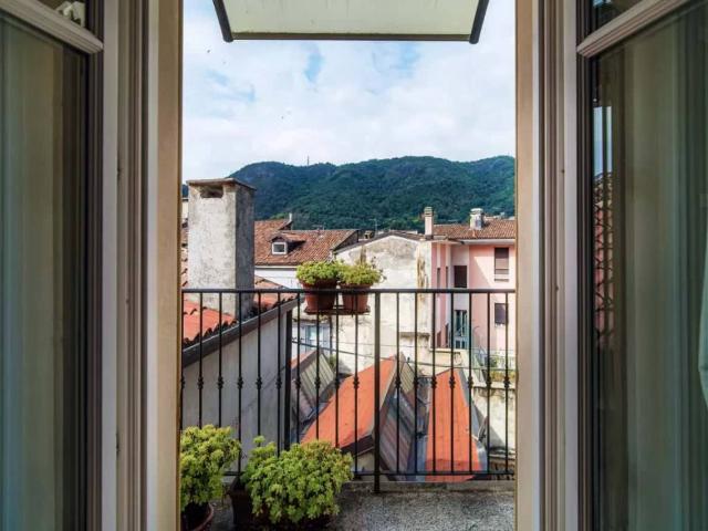 Appartamento in affitto a Sant'Agostino, Como