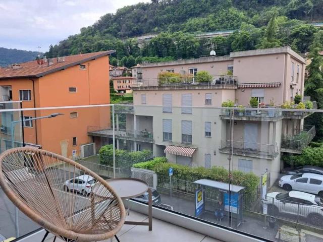Appartamento in affitto a Sagnino, Como