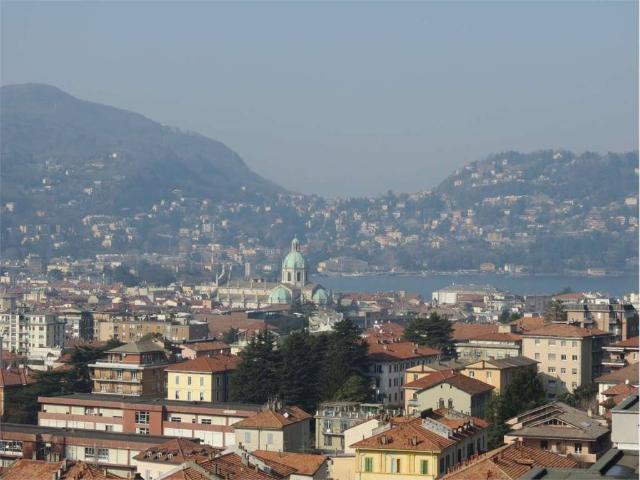 Attico in affitto a San Martino, Como