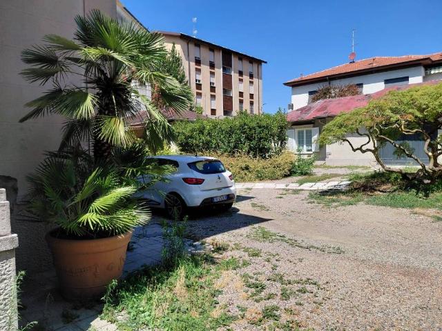 Appartamento in affitto a Como, Lombardia