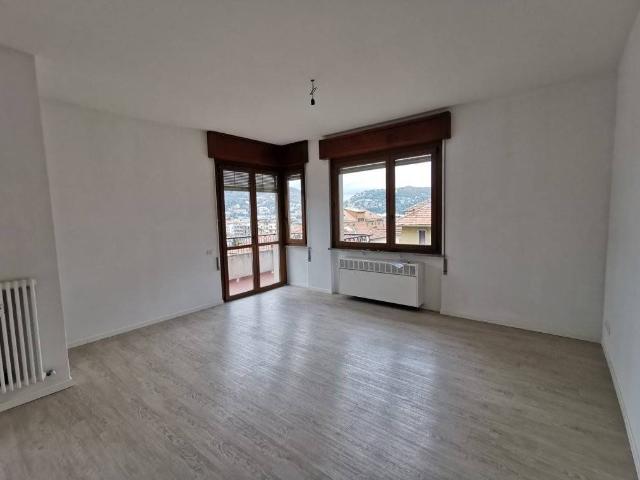 Appartamento in affitto a San Vitale, Como