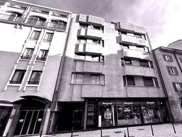Appartamento in affitto a Città murata, Como