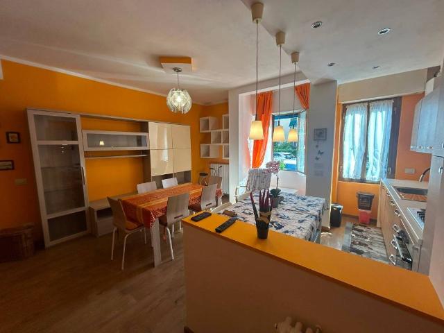Appartamento in affitto a Como, Lombardia