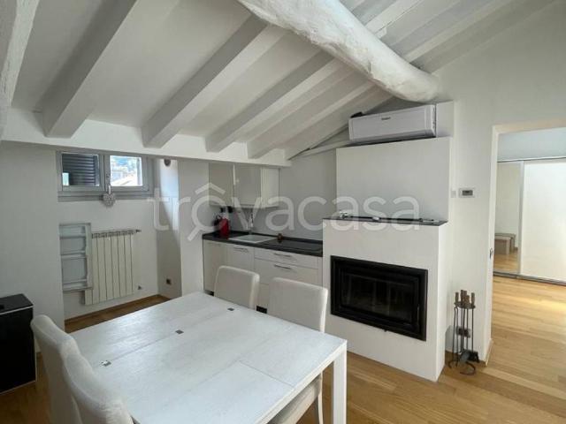 Appartamento in affitto a San Bartolomeo, Como