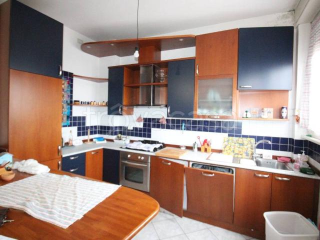 Appartamento in affitto a Como, Lombardia