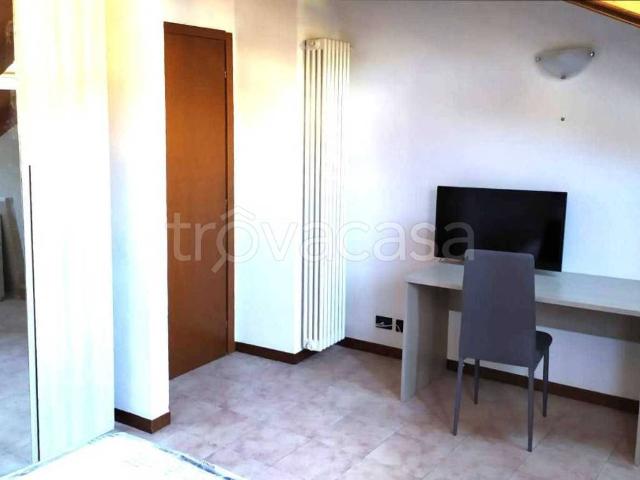Appartamento in affitto a Como, Lombardia