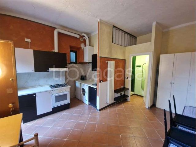 Appartamento in affitto a Borgovico, Como
