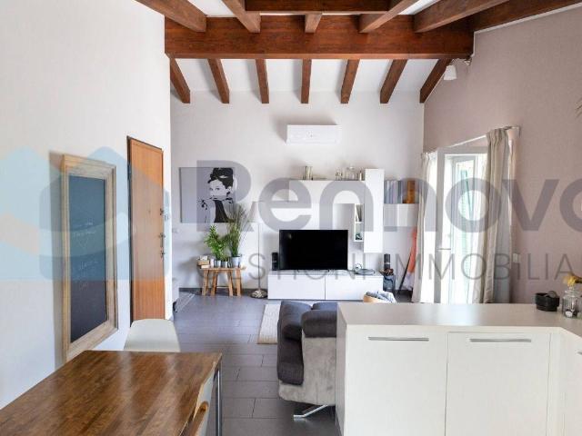 Appartamento in affitto a Como, Lombardia