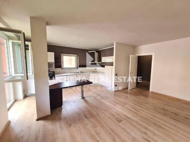 Appartamento in affitto a Sagnino, Como