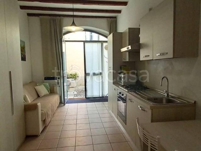 Appartamento in affitto a Sant'Abbondio, Como