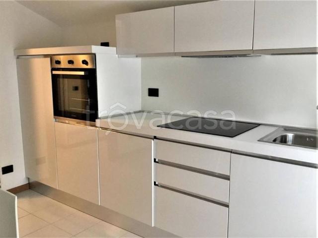 Appartamento in affitto a Como, Lombardia