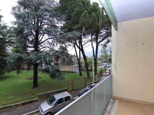 Appartamento in affitto a Sagnino, Como
