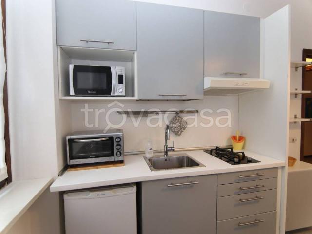 Appartamento in affitto a Sant'Agostino, Como