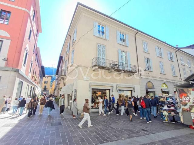 Appartamento in affitto a Sant'Agostino, Como