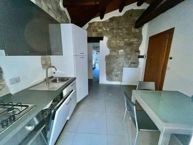 Appartamento in affitto a Brazzano / Brezan / Bračan, Cormons / Cormòns / Krmin