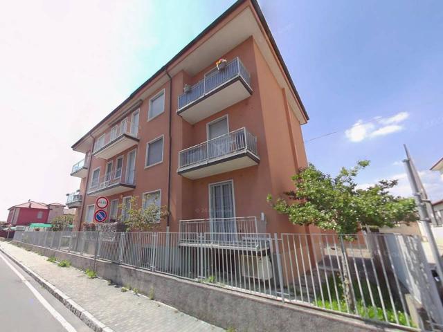 Appartamento in affitto a Cornate D'adda, Lombardia
