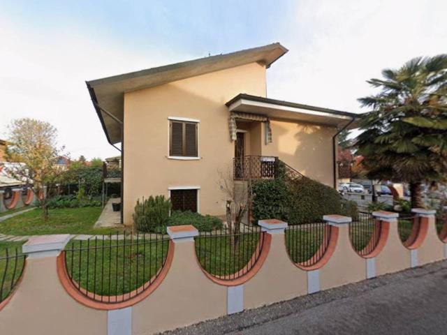 Appartamento in affitto a Cornate D'adda, Lombardia