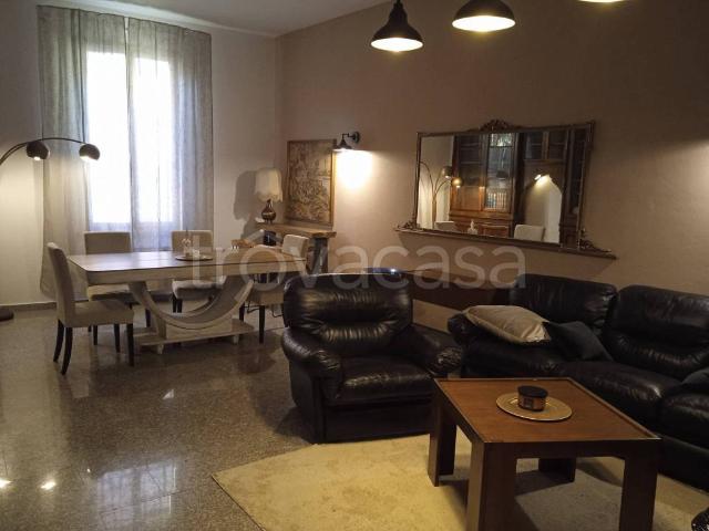 Appartamento in affitto a Pianura Reggiana, Re
