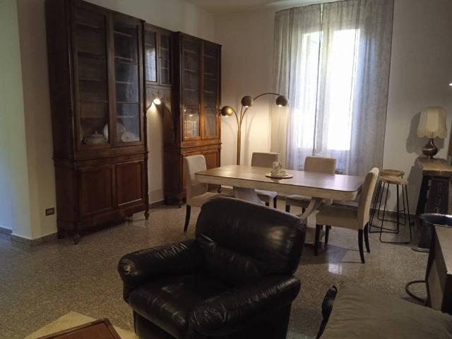 Appartamento in affitto a Pianura Reggiana, Re