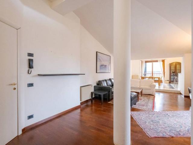 Appartamento in affitto a Correzzana, Lombardia