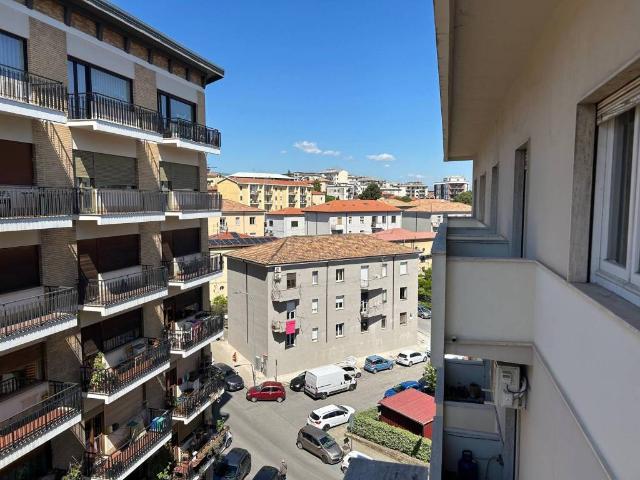 Appartamento in affitto a Città 2000, Calabria