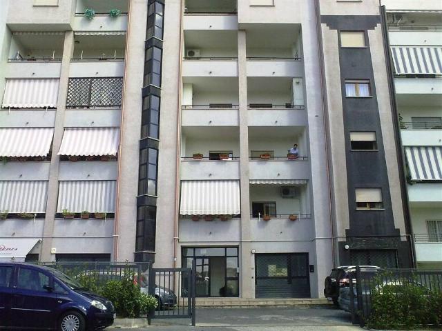 Appartamento in affitto a Città 2000, Calabria