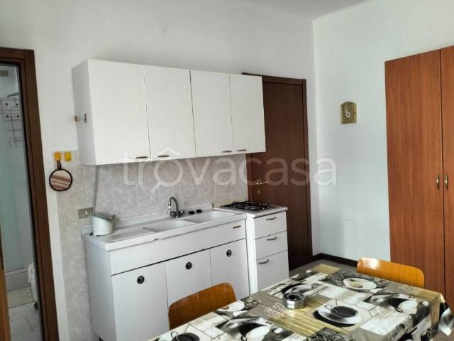Appartamento in affitto a Costa Masnaga, Lombardia