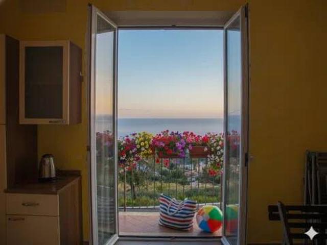 Appartamento in affitto a Costarainera, Liguria