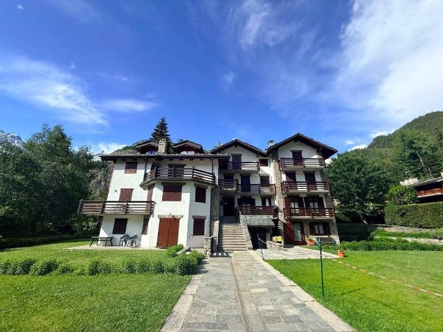 Appartamento in affitto a Villair Desot, Courmayeur