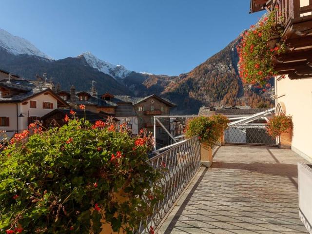 Appartamento in affitto a Courmayeur, Pussey
