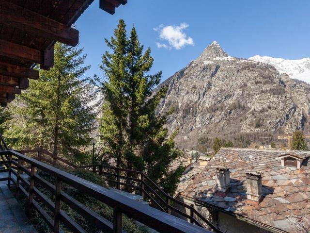 Appartamento in affitto a Villair Desot, Courmayeur