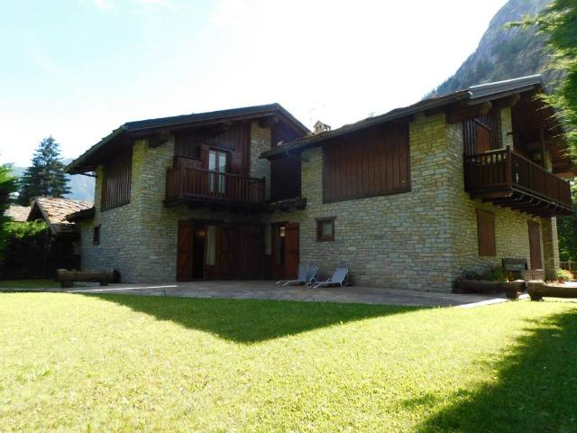 Appartamento in affitto a Entrelevie, Courmayeur