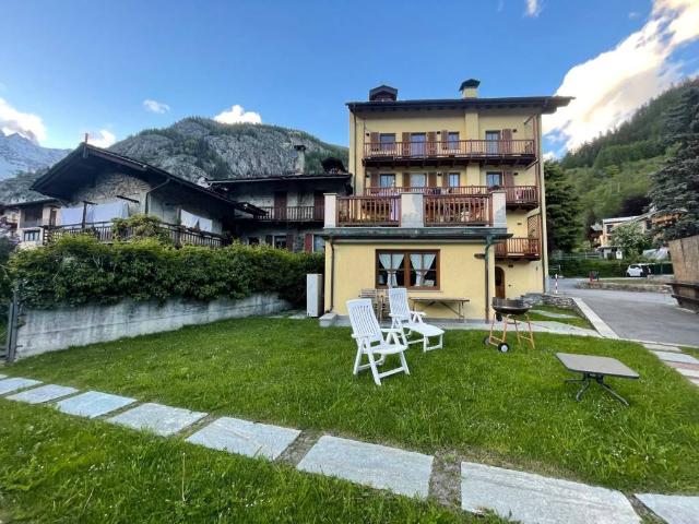 Appartamento in affitto a Villair Desot, Courmayeur