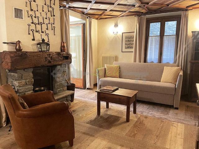 Appartamento in affitto a Courmayeur, Aosta