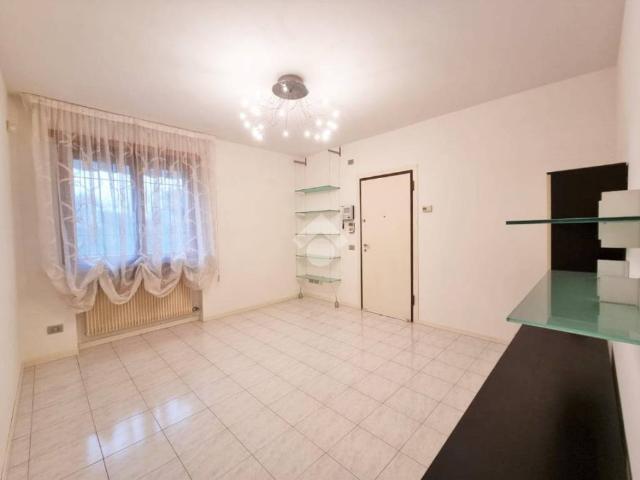 Appartamento in affitto a Olmo, Creazzo