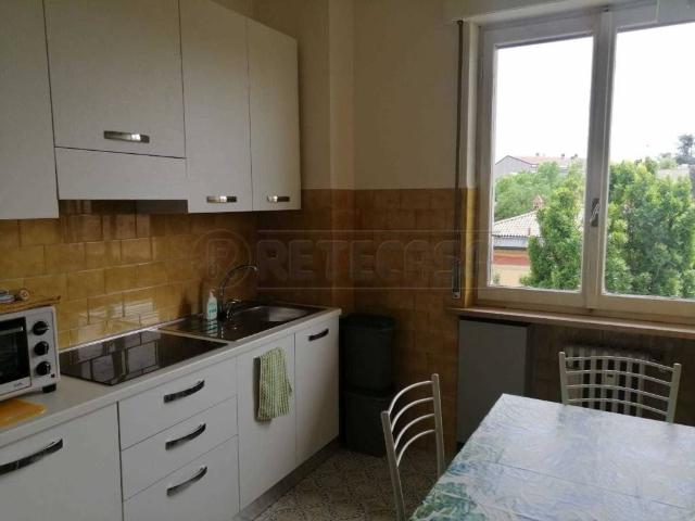 Appartamento in affitto a Zona Castello, Cremona