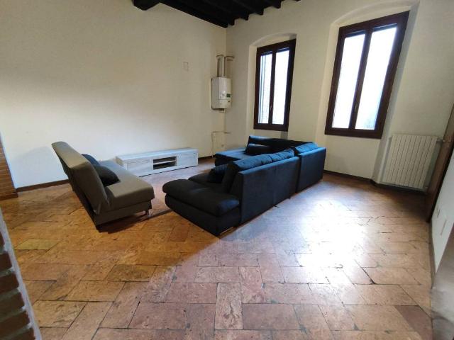 Appartamento in affitto a Centro Storico, Cremona