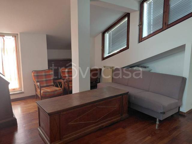 Appartamento in affitto a Zona Castello, Cremona