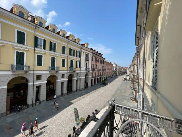 Appartamento in affitto a Centro Storico, Piemonte
