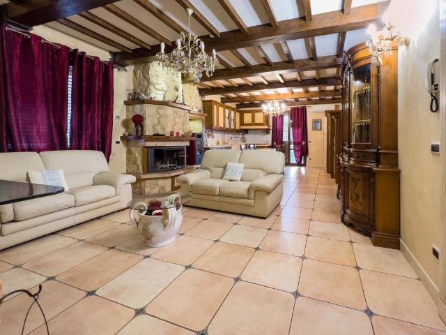 Appartamento in affitto a Deruta, Umbria