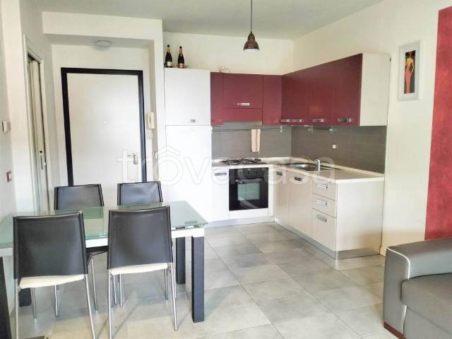 Appartamento in affitto a Desenzano Del Garda, Lombardia