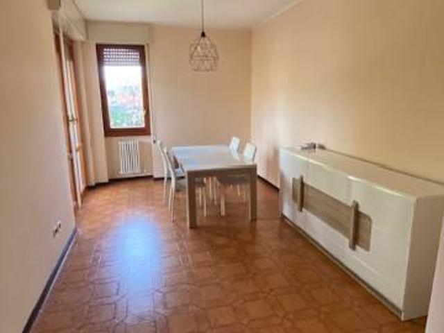 Appartamento in affitto a Desenzano Del Garda, Lombardia