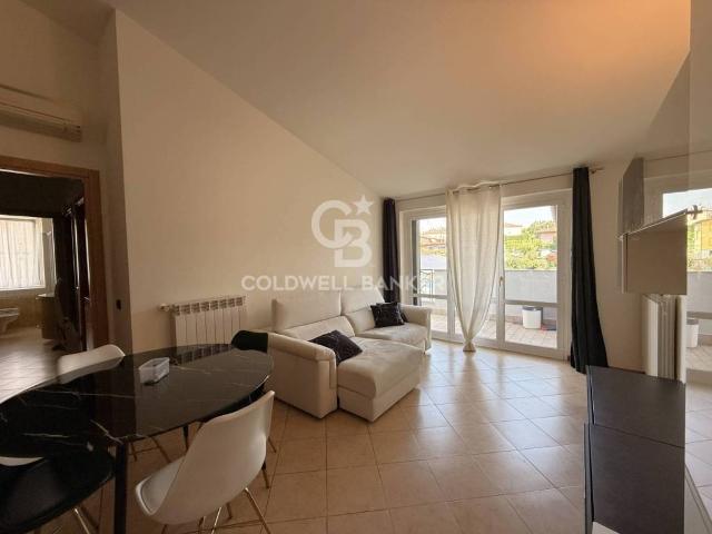Appartamento in affitto a Desenzano Del Garda, Lombardia
