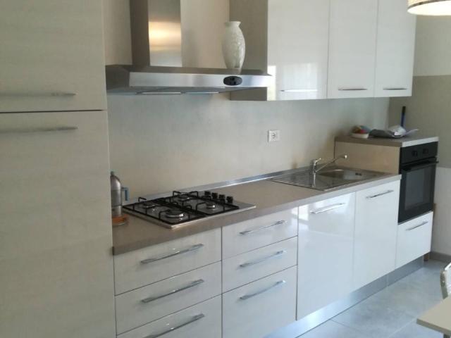 Appartamento in affitto a Rivoltella del Garda, Desenzano Del Garda