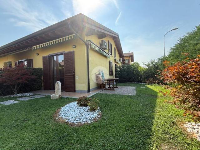 Appartamento in affitto a Desenzano Del Garda, Lombardia