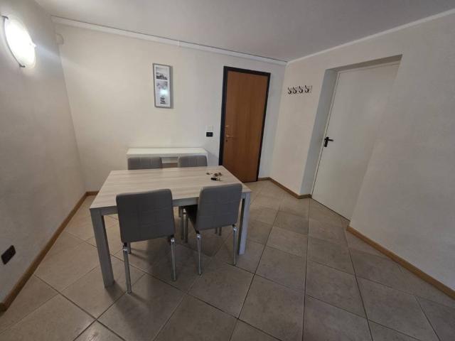Appartamento in affitto a Desenzano Del Garda, Lombardia